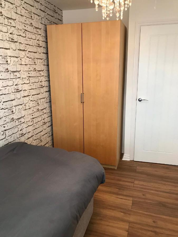 Double Room With En-Suite. Central For North West Rainhill Ngoại thất bức ảnh